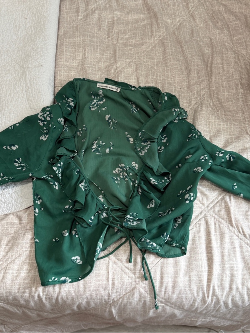 Abercrombie & Fitch Emerald Green Floral Ruffle Tie-Front Blouse
